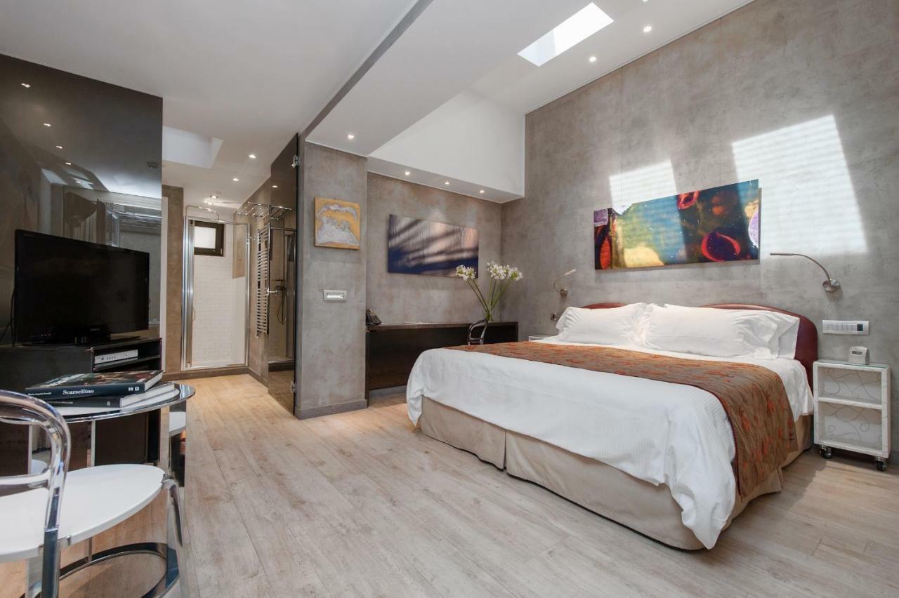 Loft - New Rest House * Rom
